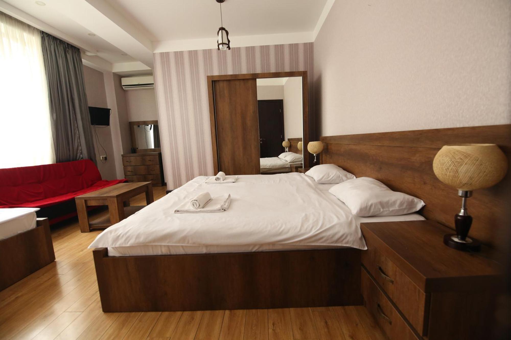 Dream Sky Hotel Tbilisi Exterior foto